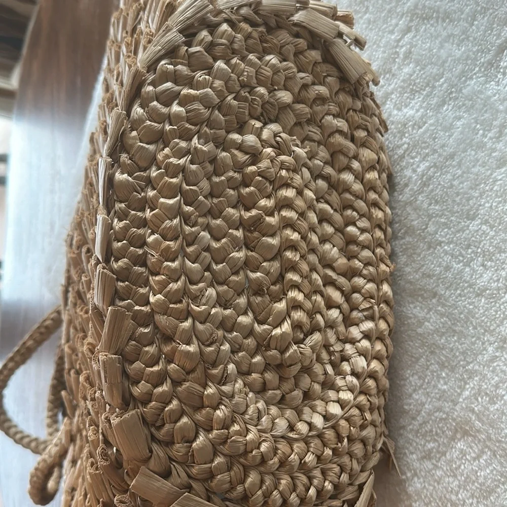 Nwot. Rattan bag - Picture 6 of 9